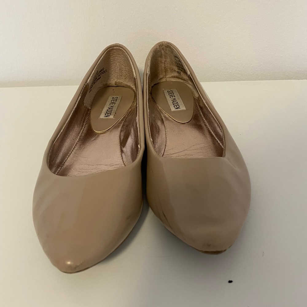 Steve Madden Nude Patent Flats